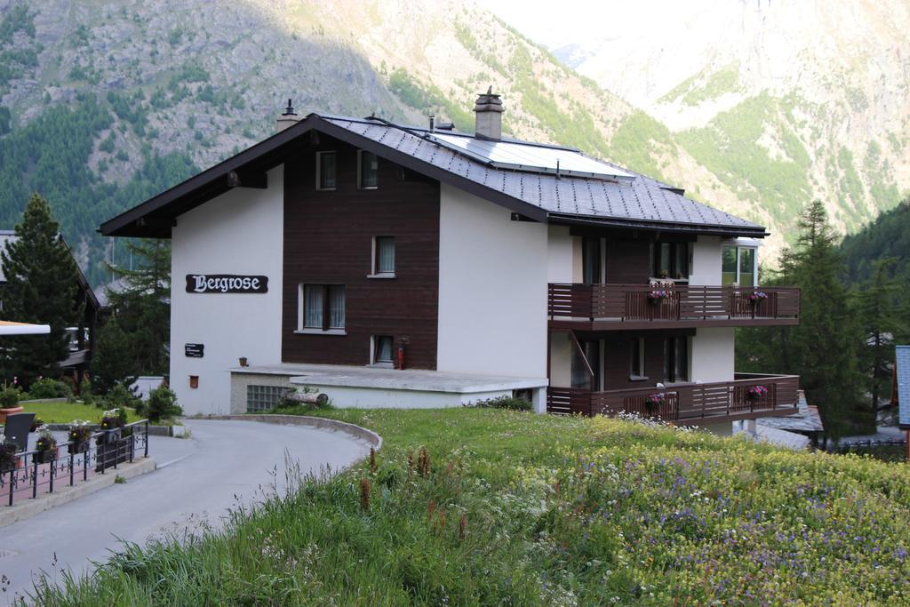 Apartments Bergrose Saas Fee Værelse billede