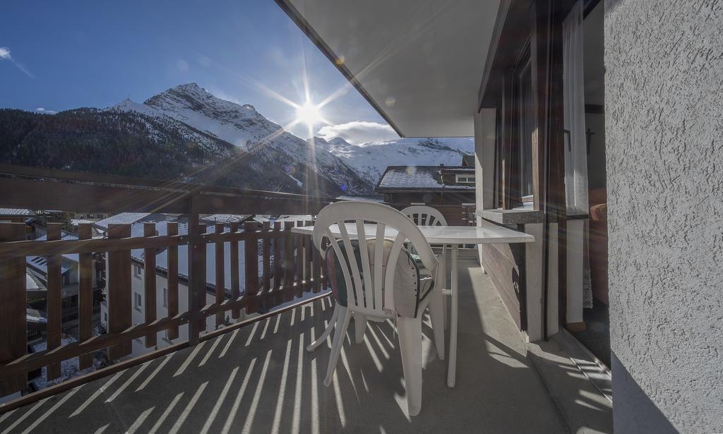 Apartments Bergrose Saas Fee Eksteriør billede